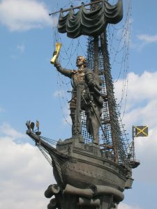 Statue de Pierre le Grand érigée par Zourab Tseretelli à Moscou