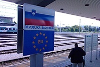 Quai de gare à la frontière slovéno-croate.