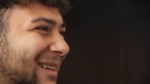 Haïk, jeune Arménien souriant