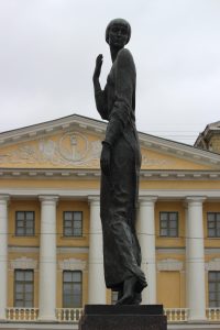 Monument à Anna Akhmatova, Saint-Pétersbourg (photo Céline Bayou, 2019).