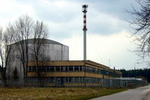 Réacteur nucléaire « Maria », situé à Otwock-Świerk, près de Varsovie (Copyright : Bartosz Marcin Kojak - Licence CC BY-SA 2). 